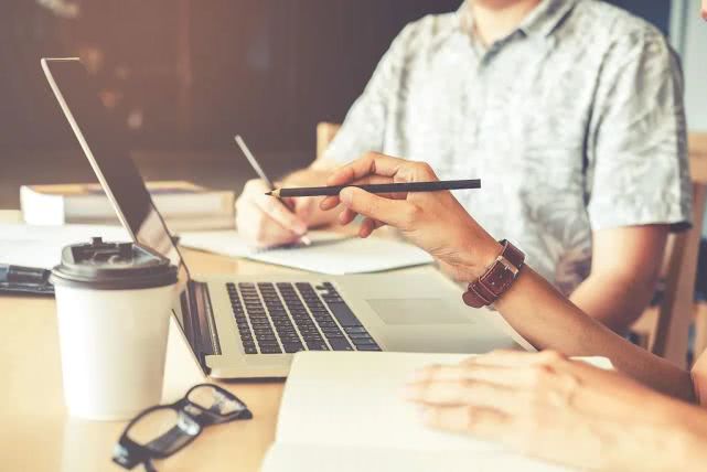 市场营销李佳琦们要“转正”了