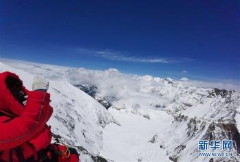 户外运动受天气影响 至珠峰峰顶攀登路线未修通「组图」