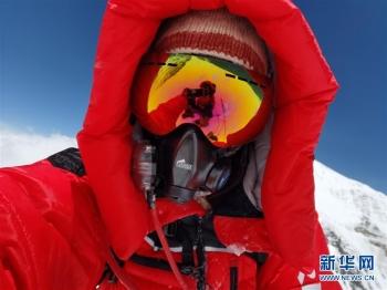 户外运动受天气影响 至珠峰峰顶攀登路线未修通「组图」