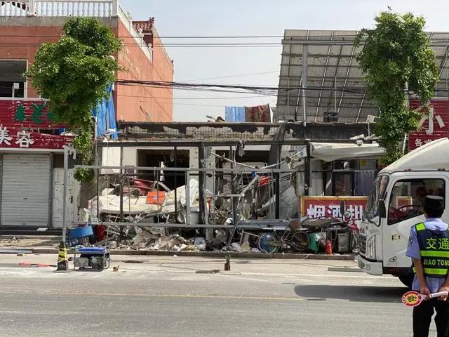 社会北京一网红店发生爆炸，7人受伤，事故原因正在调查