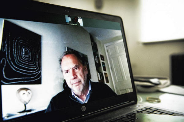 埃博拉病毒“埃博拉之父”确诊新冠：“病毒终于要复仇了”