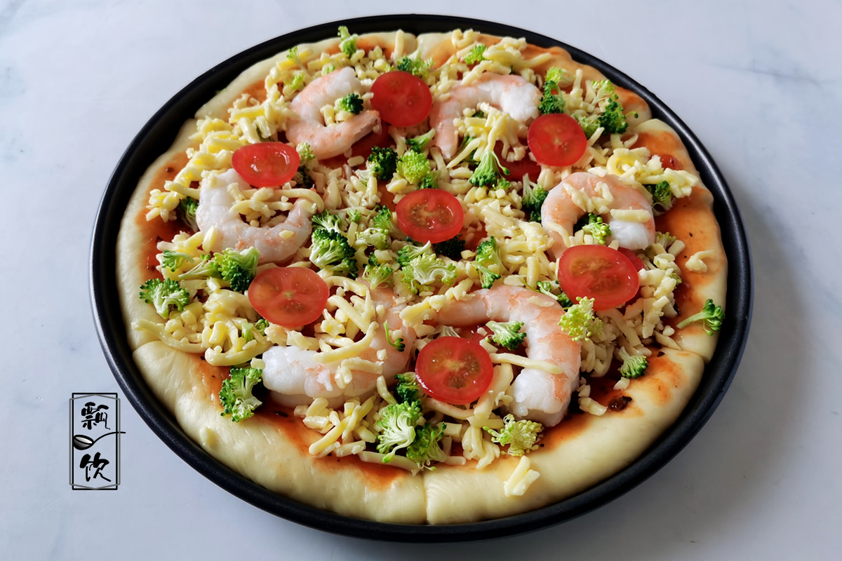 披萨的做法烤箱想吃披萨，足不出户在家做，暄软多味吃过瘾，按步操作，一次成功