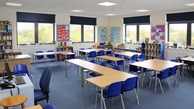 远程教育迪拜各学校计划9月重新开放