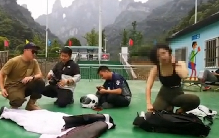 极限运动大四女生翼装飞行身亡：极限运动，奢谈安全？