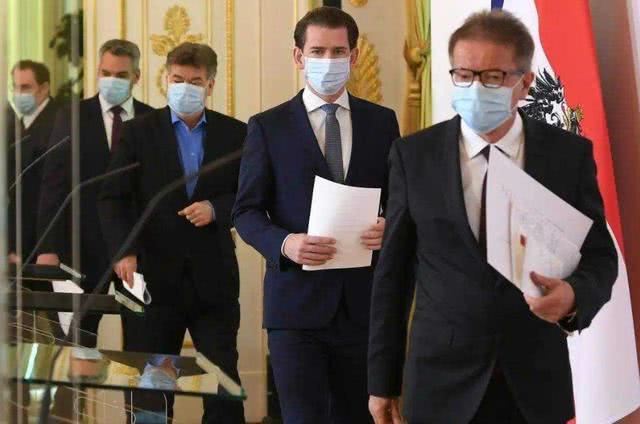 国际澳大利亚提的“国际独立审查”，改了