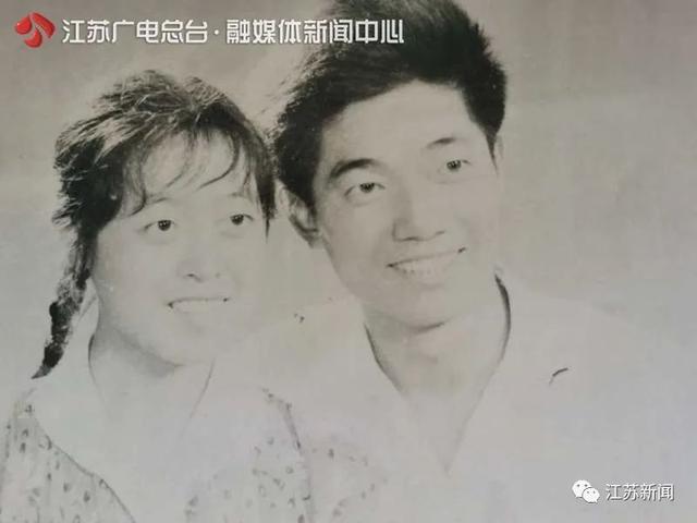 社会真神仙眷侣！79岁教授30多年陪患病妻子走遍千山万水：我永远爱你