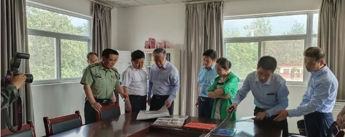 省考评组来我市检查验收省级双拥模范城创建工作