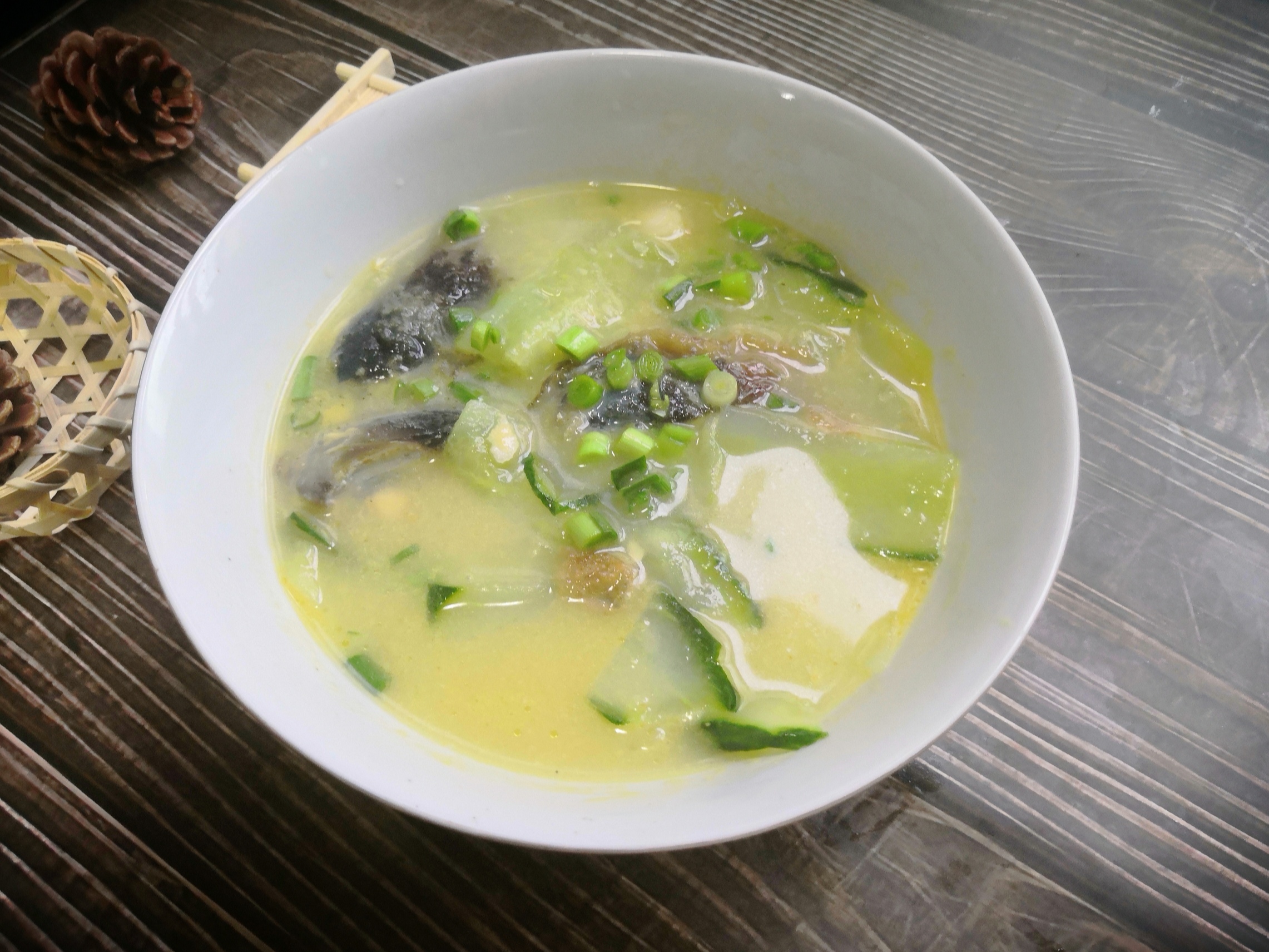 黄瓜皮蛋汤不浓白快来掌握这窍门保证汤白味鲜不腥腻