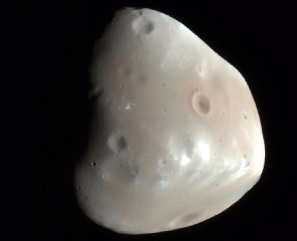 博科|发现火卫二轨道倾斜2度,藏着火星有像土星一样光环的秘密!