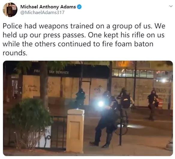 催泪瓦斯|射击、催泪瓦斯、骑马踩踏……美国警察用了这些手段