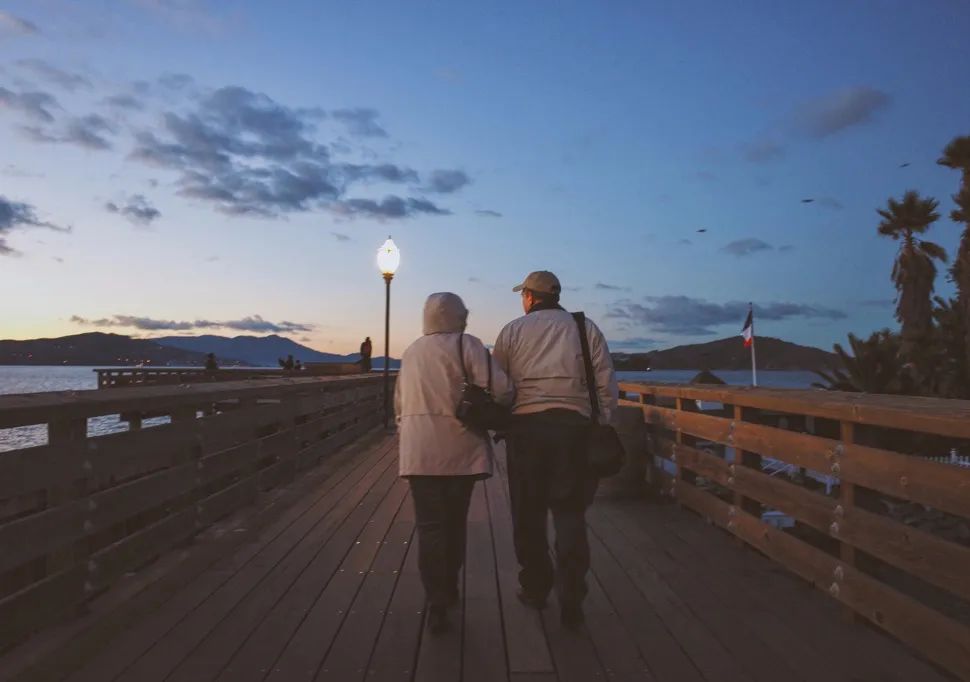 两性|李子柒一道菜名，戳中千万人：所有的父母，终将是远方