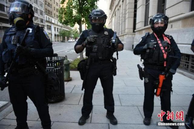 华盛顿|弗洛伊德案主犯将受审 特朗普令国民警卫队撤出华盛顿