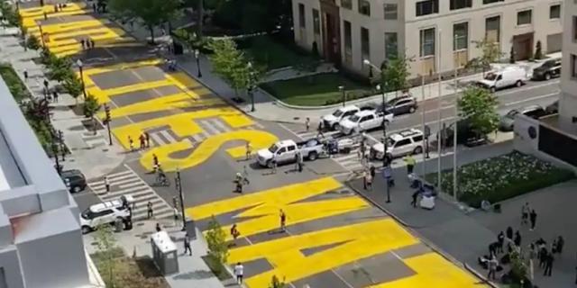 特朗普|华盛顿市长一硬核举动，被特朗普怒斥：她非常无能