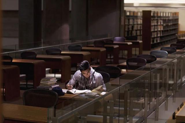 财经|如果你不想工作了，就去这四个地方走走