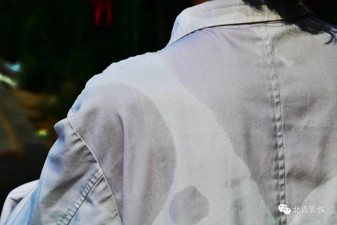 |高温下的核酸检测现场，这一幕幕让人心疼
