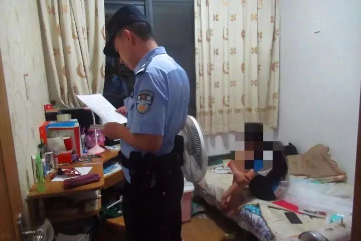 育儿|12岁女孩深夜哭着报警：妈妈不让我睡觉