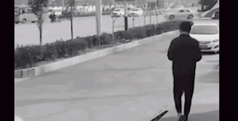 视觉志|监控拍下私人画面流出，千万小心你的秘密……｜百家故事