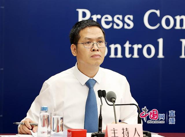 消毒餐具|中国疾控中心研究员：目前还没有发现通过食用食物经过消化道感染的证据，常用厨具餐具可蒸15分钟消毒