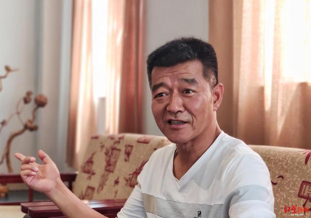 褚橙|褚橙新掌门：失去父亲这一年