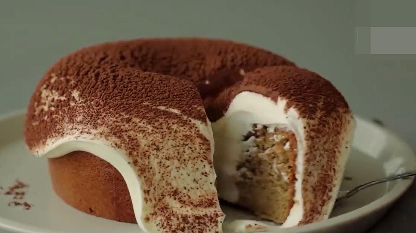 食谱在简介中教你做流心提拉米苏蛋糕超级醇香