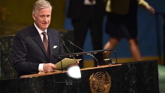 雕塑|废除前国王雕像 比利时国王首次因殖民史向刚果表“遗憾”