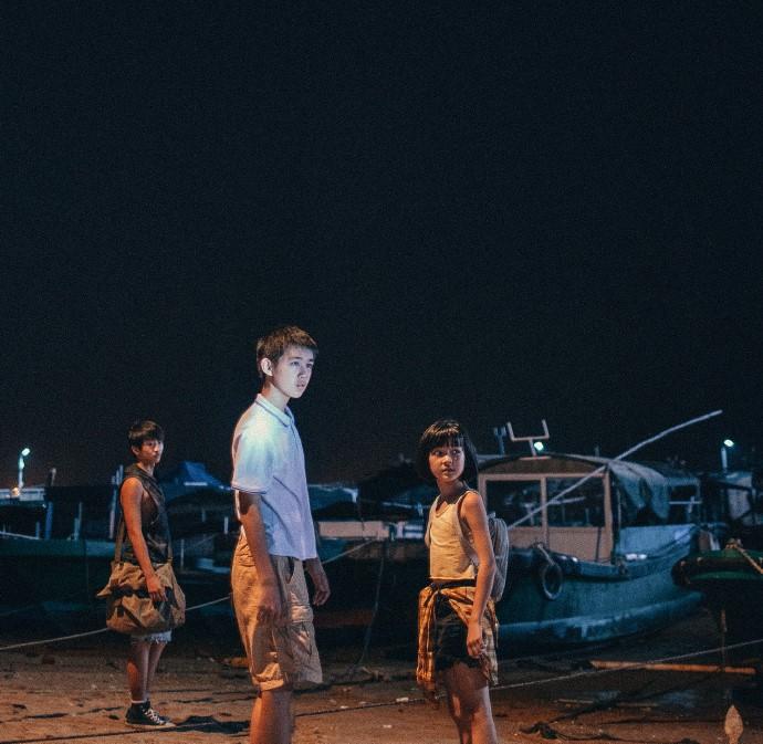 张东升|二刷《隐秘的角落》②丨三个孩子一台戏，教育该扮演什么角色？