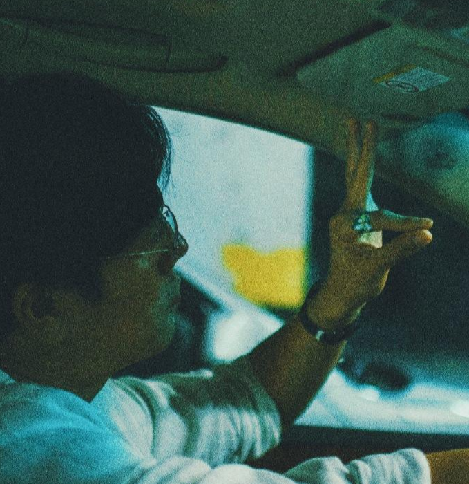 张东升|二刷《隐秘的角落》②丨三个孩子一台戏,教育该扮演什么角色?