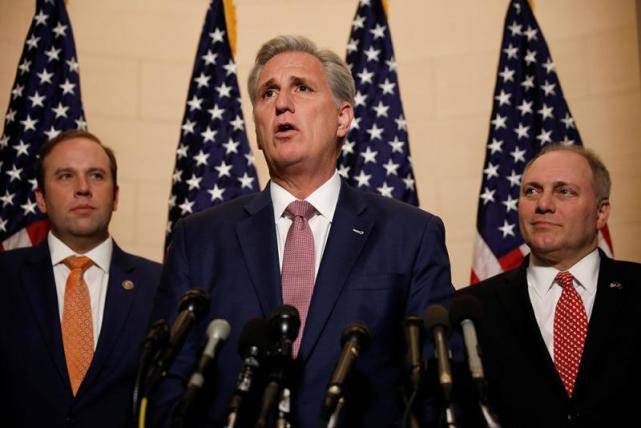 环球时报|近九成美国人对现状不满 疫情恶化令特朗普民调大跌