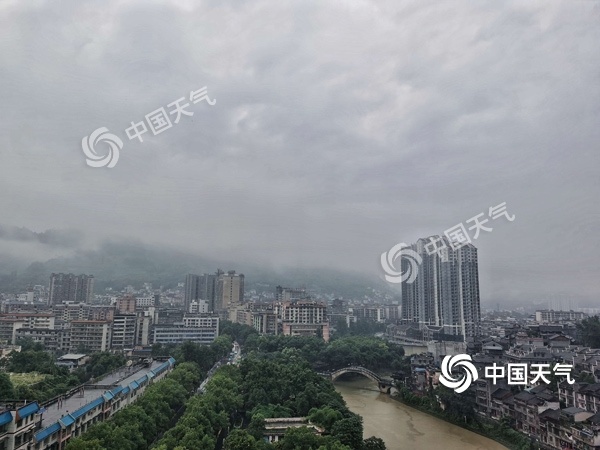 暴雨蓝色预警|暴雨预警今日中断，但明起新一轮强降雨将登场