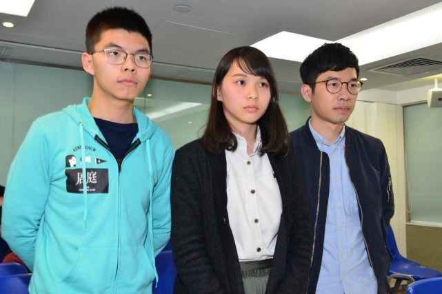 环球时报|乱港分子黄之锋趁夜搬家，罗冠聪等已离港逃往英国