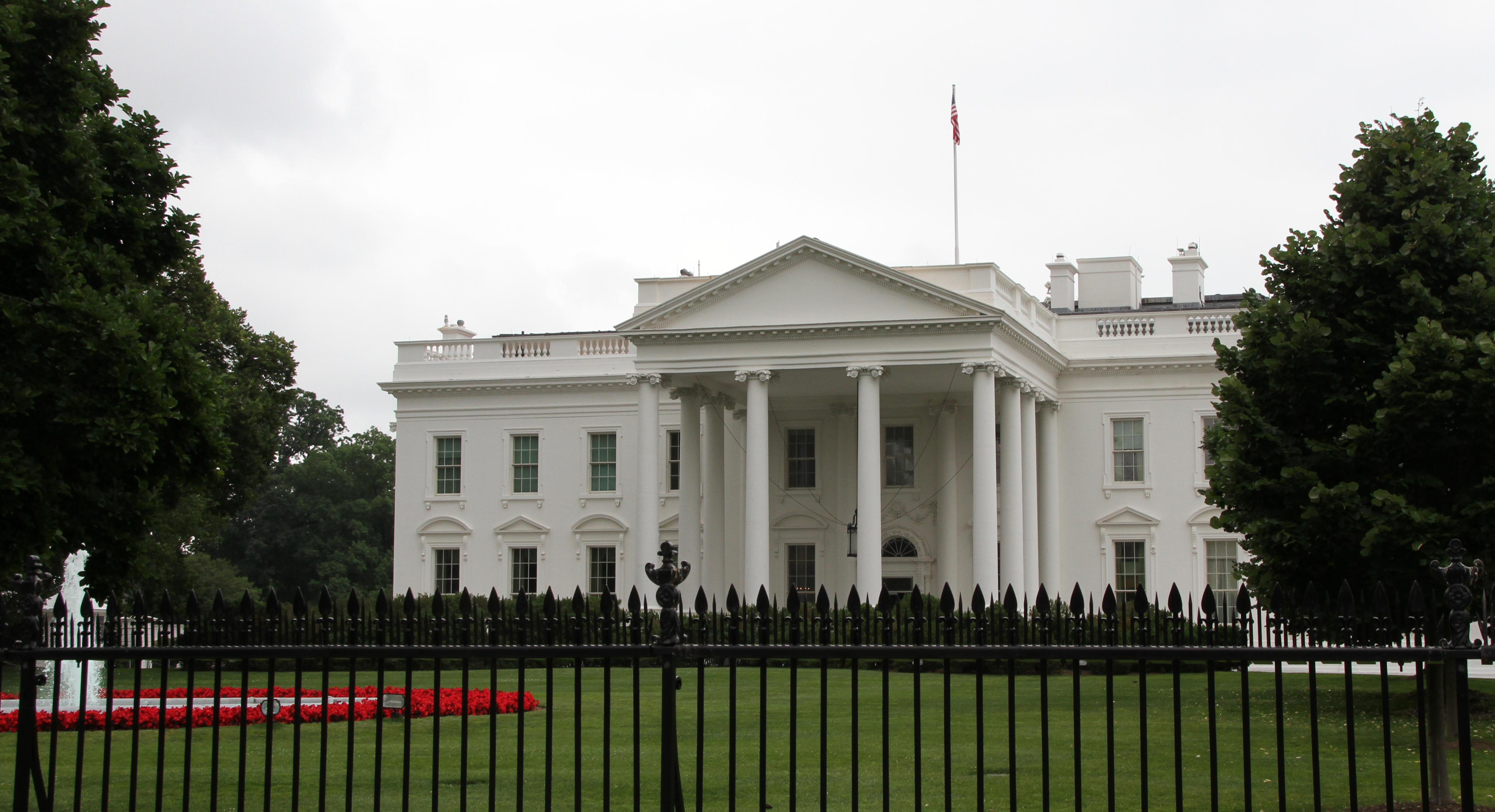 白宫|美媒:白宫将修正抗疫计划 要求民众“忍受”新冠病毒