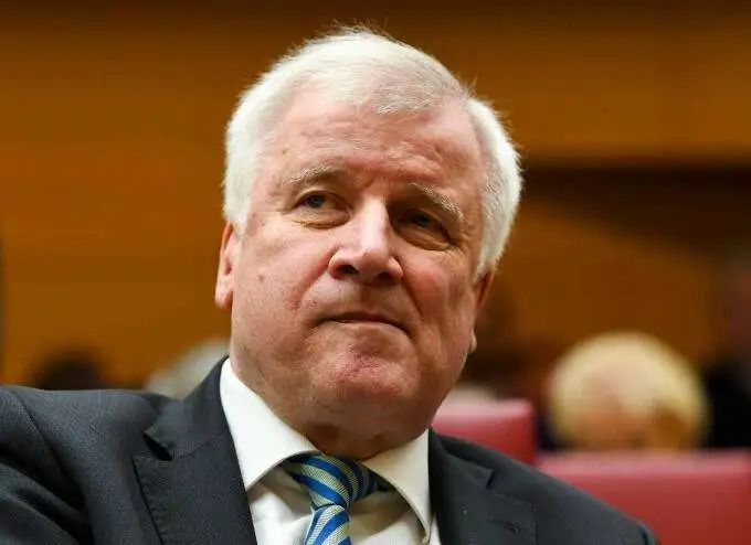 军事|防中国什么？德国内政部长：我造个词吧