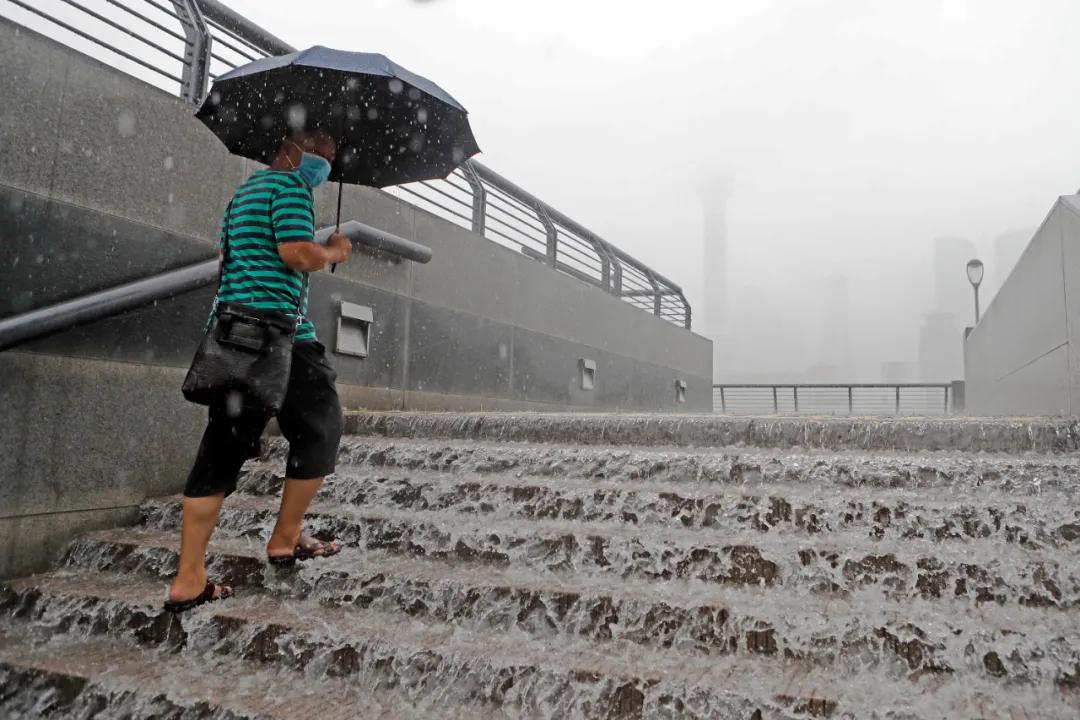 南方暴雨|为啥今年南方暴雨不断?洪涝灾害造成了哪些损失?你想知道的都在这!