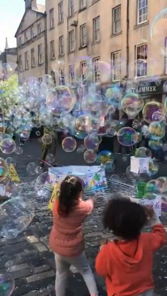 鸡汤|小孩的快乐很简单，成年人简单才快乐