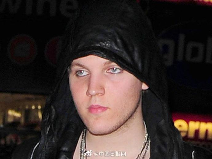 经济日报|年仅27岁！猫王外孙举枪自尽