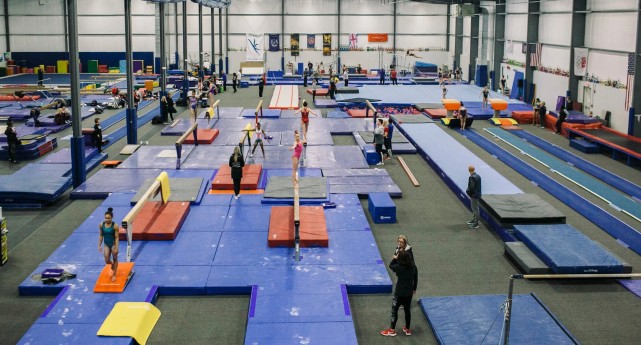 体操|美国一前体操教练被捕，涉嫌14项猥亵儿童罪名