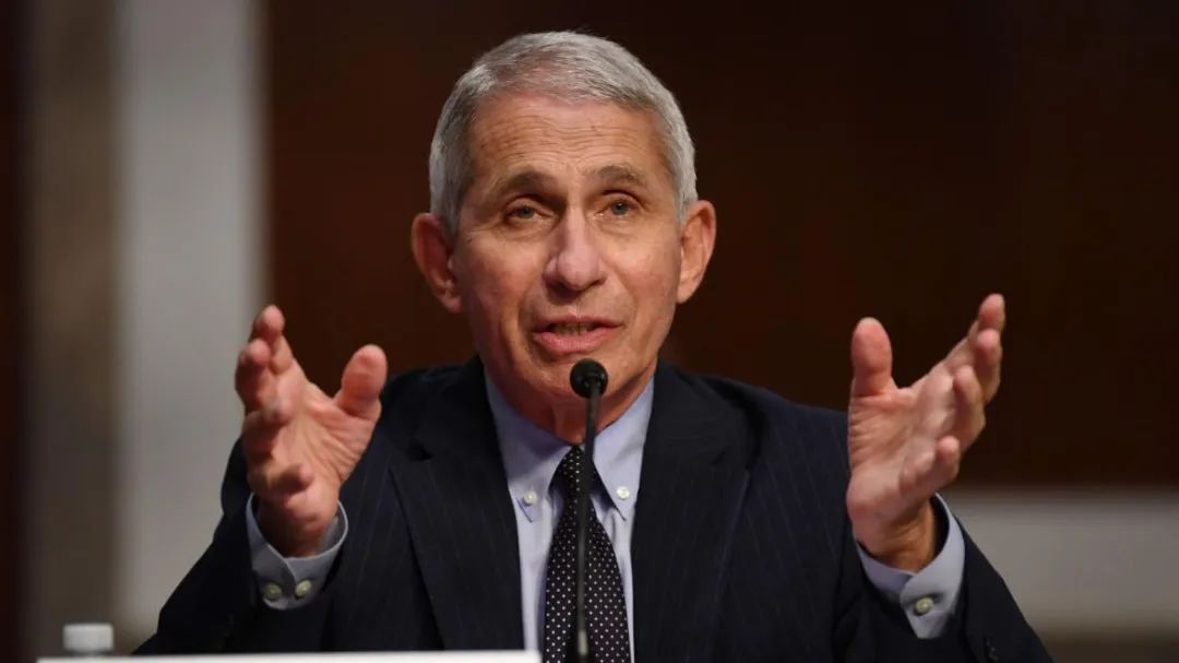 长安街知事|驳斥特朗普后，白宫要对美国“抗疫队长”下手了