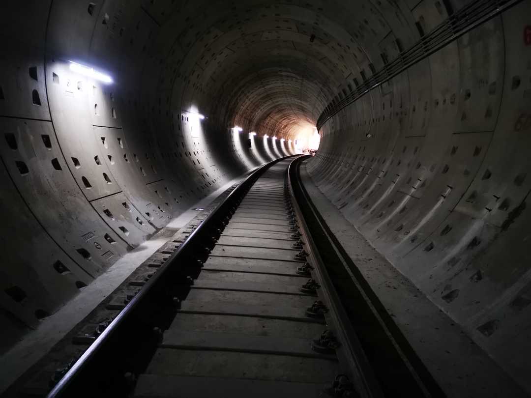 北京地铁|北京地铁16号线中段全线长轨贯通