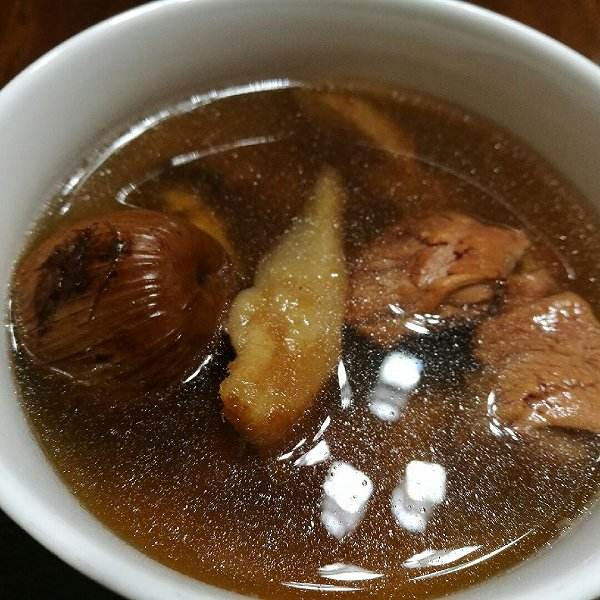 炖鸡汤|一种野草，根系特别滋补，农村人都用它炖鸡汤！