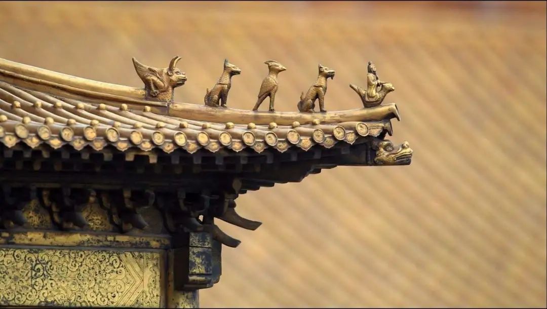 视觉志|拜托你提高一下审美，再来赚中国人的钱｜百家故事