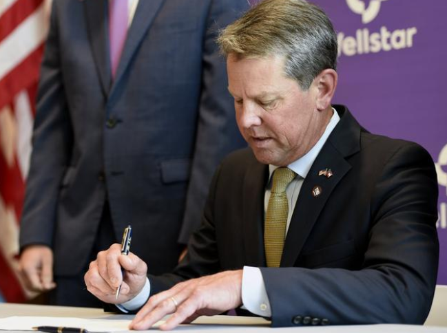 口罩|美国单日新增感染者超8万，一半以上的州要求市民戴口罩