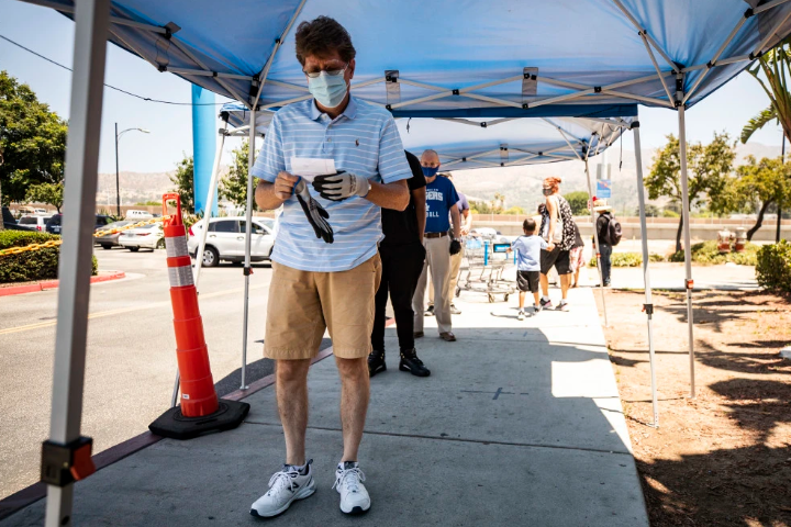 口罩|美国单日新增感染者超8万，一半以上的州要求市民戴口罩