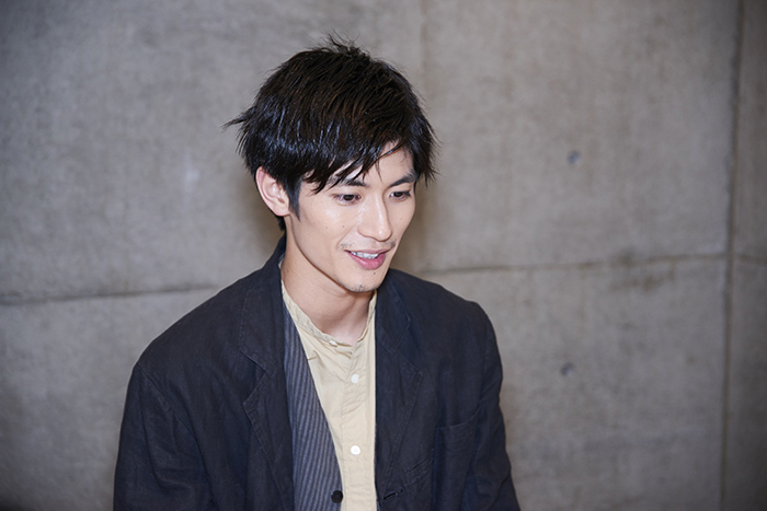 英国报姐|和新垣结衣一起惹哭全亚洲的绝美少年,上吊身亡了……