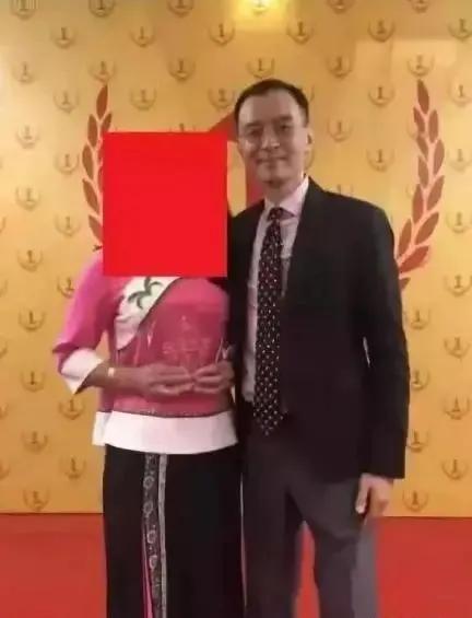 社会|3天被骗30万，2020最新骗局曝光，“韭菜是怎么养成的？”