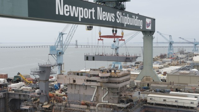 核动力|两艘现役“准航母”起火后，美国在建最新核动力航母也着了……