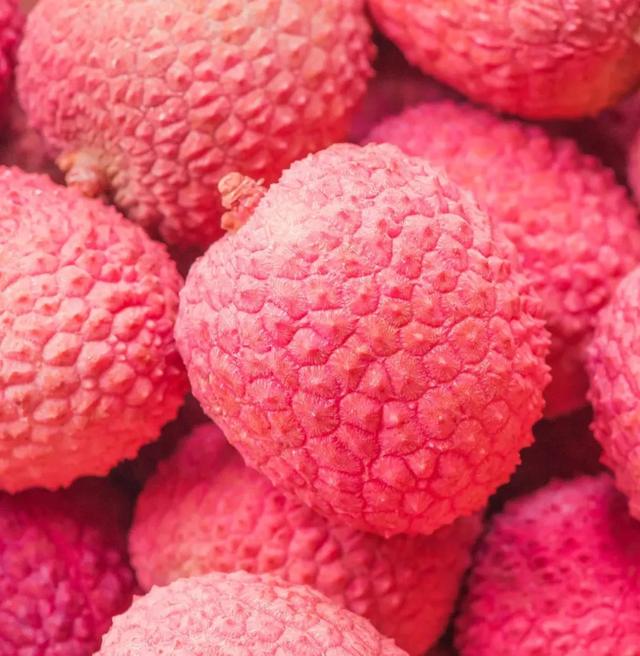 水果营养|水果营养排行榜：维C含量最高的水果竟然不是橙子，而是……