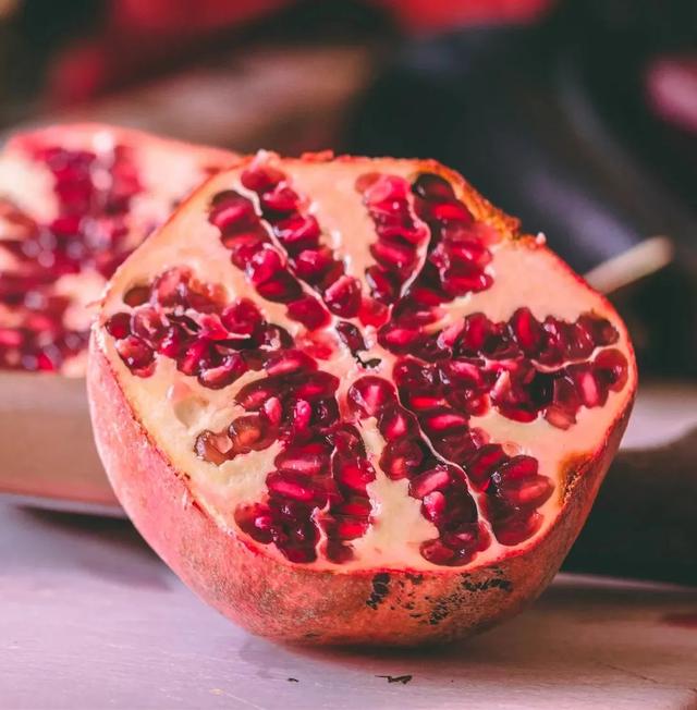 水果营养|水果营养排行榜：维C含量最高的水果竟然不是橙子，而是……