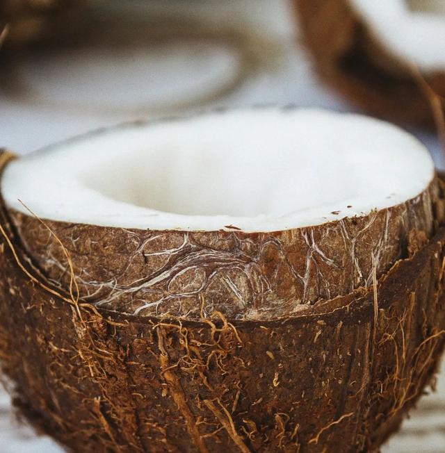 水果营养|水果营养排行榜：维C含量最高的水果竟然不是橙子，而是……