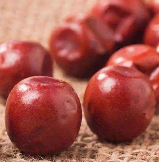 水果营养|水果营养排行榜：维C含量最高的水果竟然不是橙子，而是……