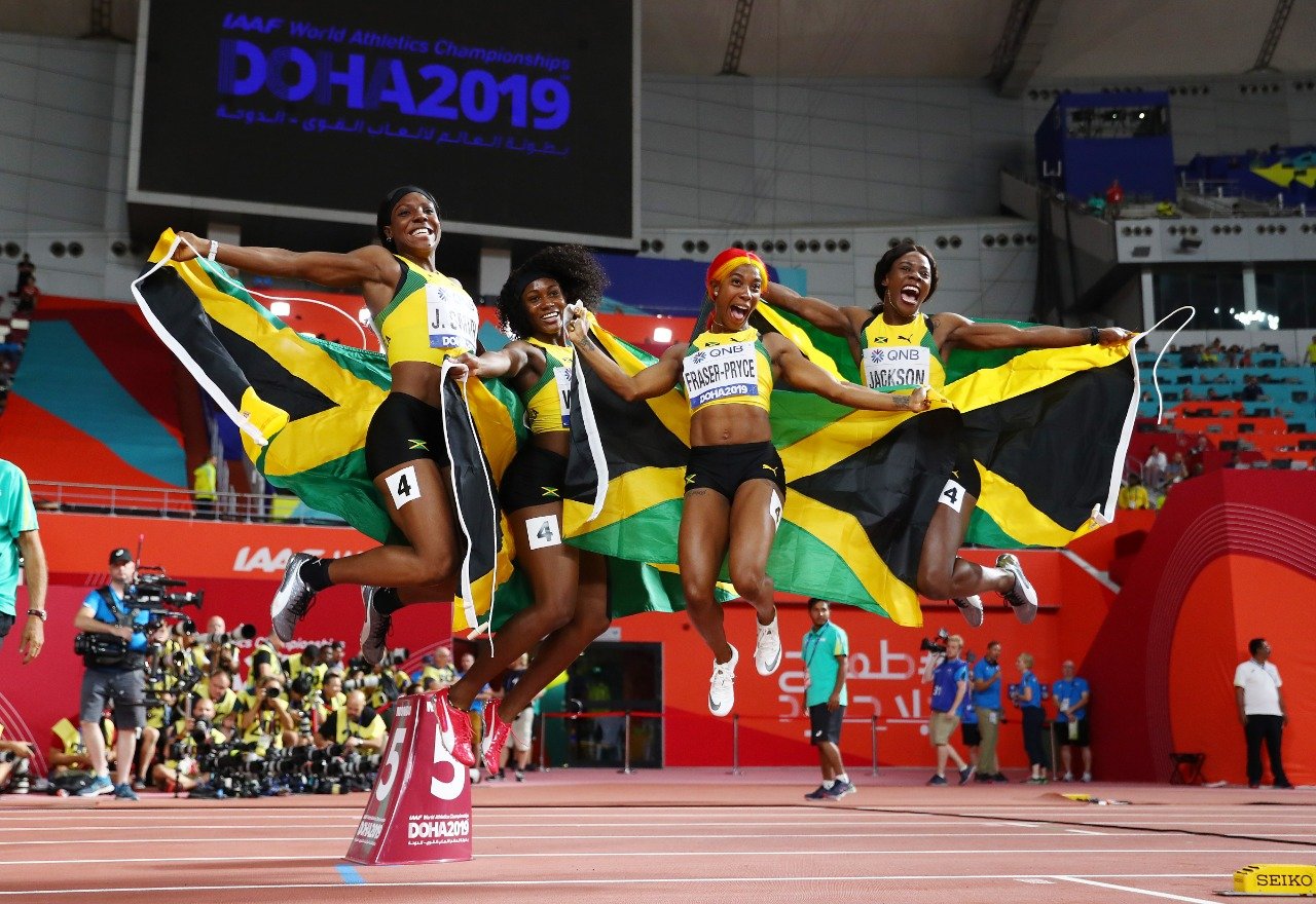 16秒41美国女子短跑奥运冠军150米创佳绩打破31年田径世界纪录